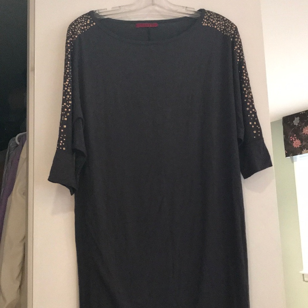 Grey dress/tunic with gold and bronze studs.
